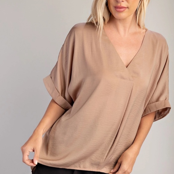 High/Low Top - Picture 2 of 3